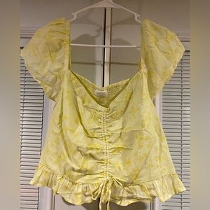 NWT Abound floral crop top. Size L